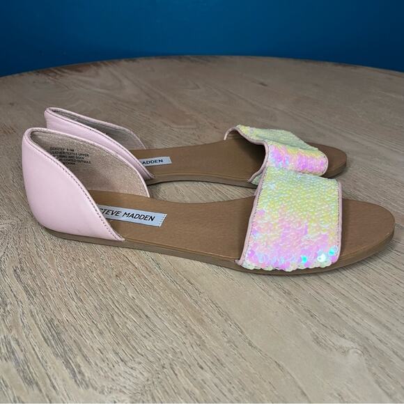 Steve Madden Sidestep Mermaid Sequin Sandal Flat Open Toe Shoe Pink Size 8.5 - Picture 2 of 9